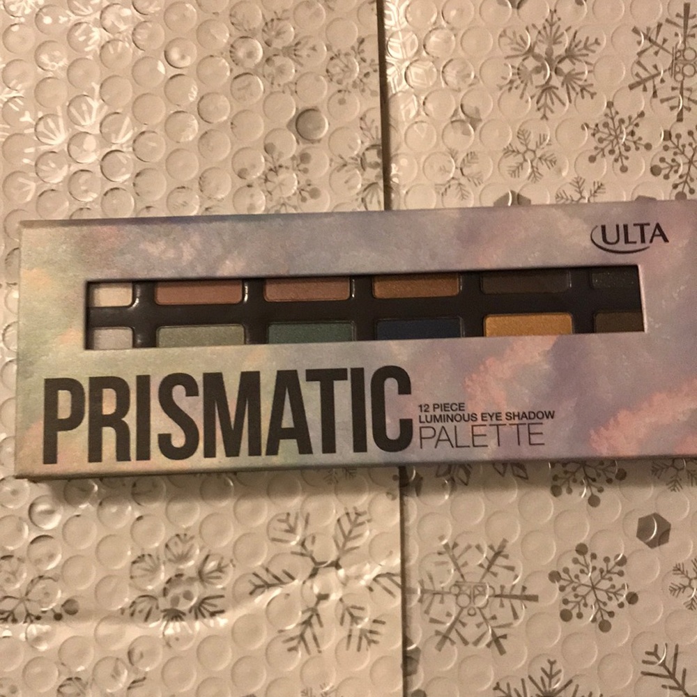 ULTA BEAUTY PRISMATIC 12 PIECE EYESHADOW PALETTE NWOT